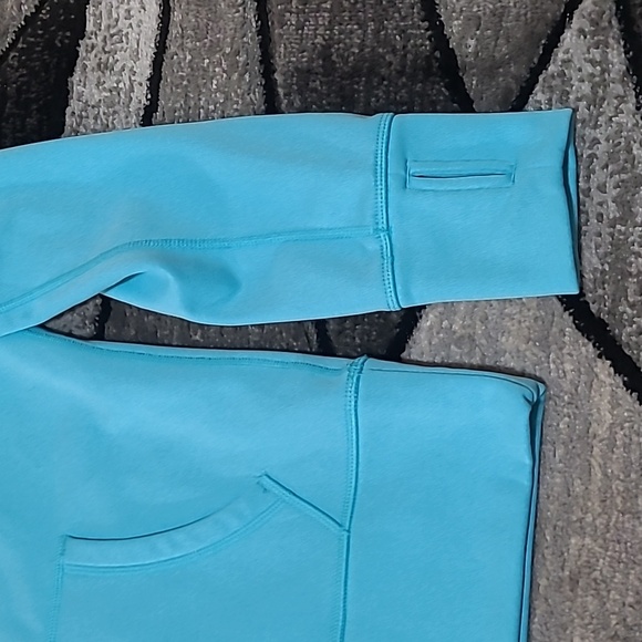 NIKE THERMA-FIT EMBROIDERED SWOOSH THUMB-HOLE SWEATSHIRT - Picture 6 of 12